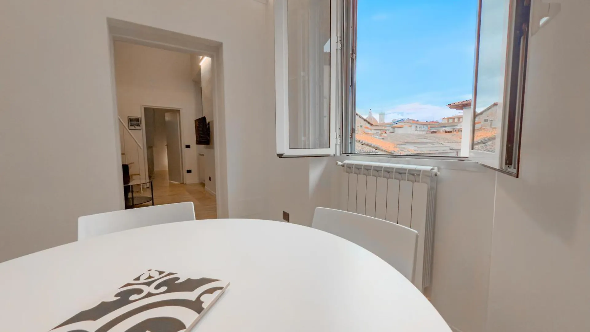 Apartment Maison San Paolino Florence Italy